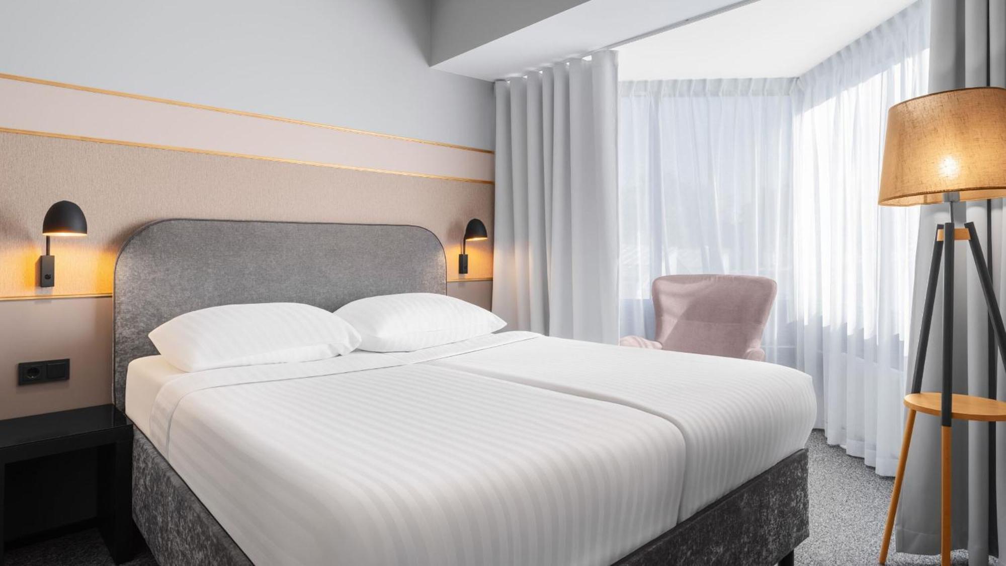 Fonnental Design Hotel ทาลลินน์ ภายนอก รูปภาพ