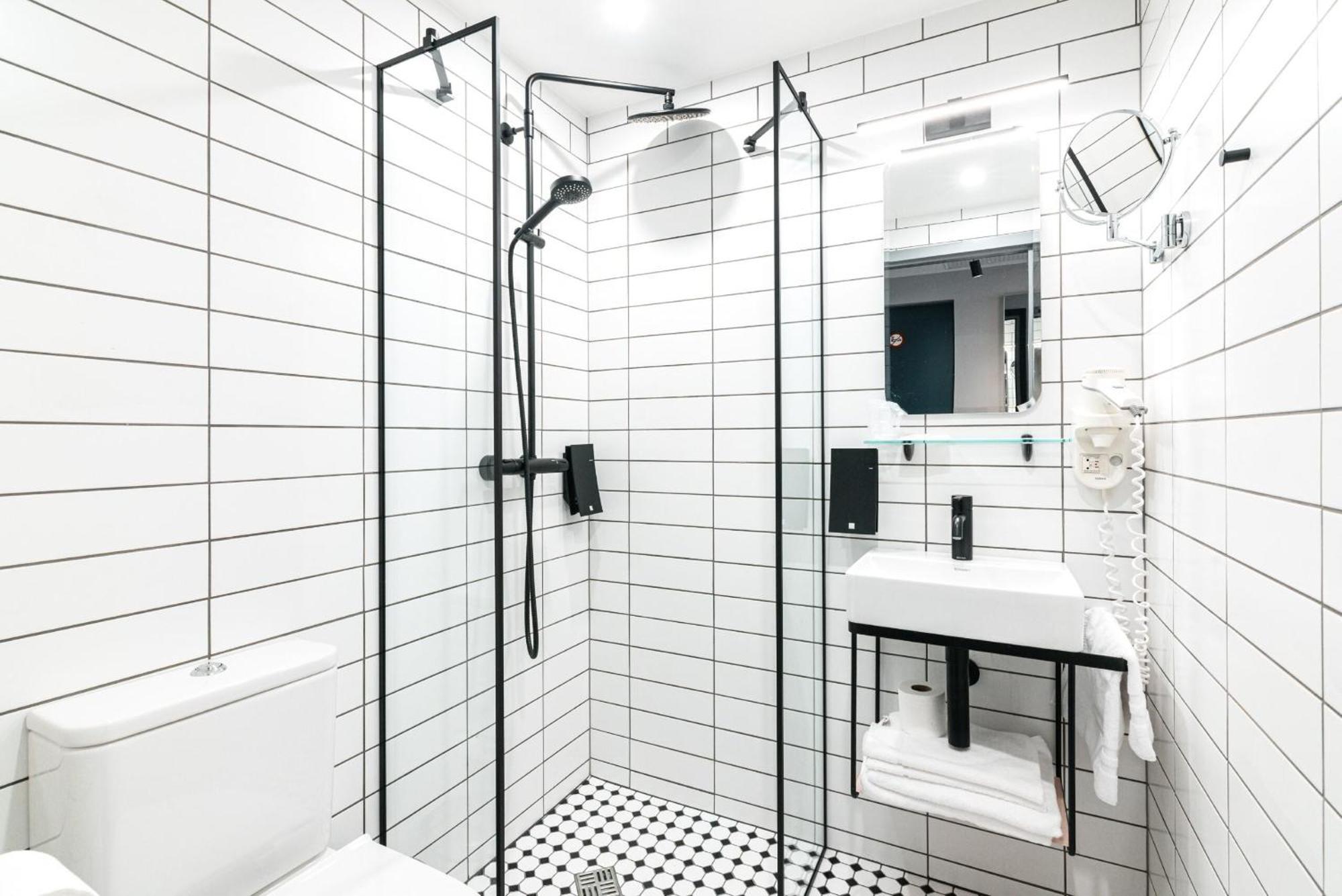 Fonnental Design Hotel ทาลลินน์ ภายนอก รูปภาพ